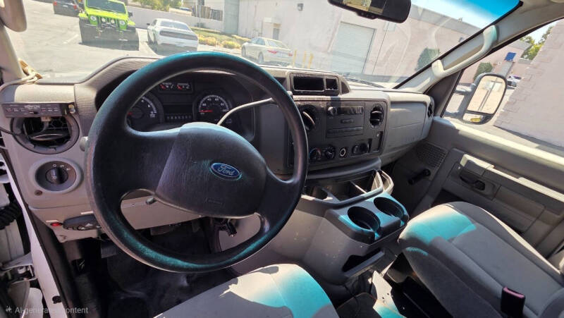 2012 Ford E-Series