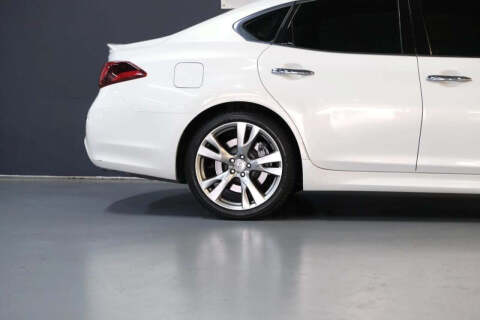 2015 Infiniti Q70 3.7