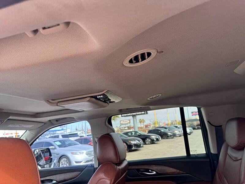 2016 Cadillac Escalade ESV Luxury Collection