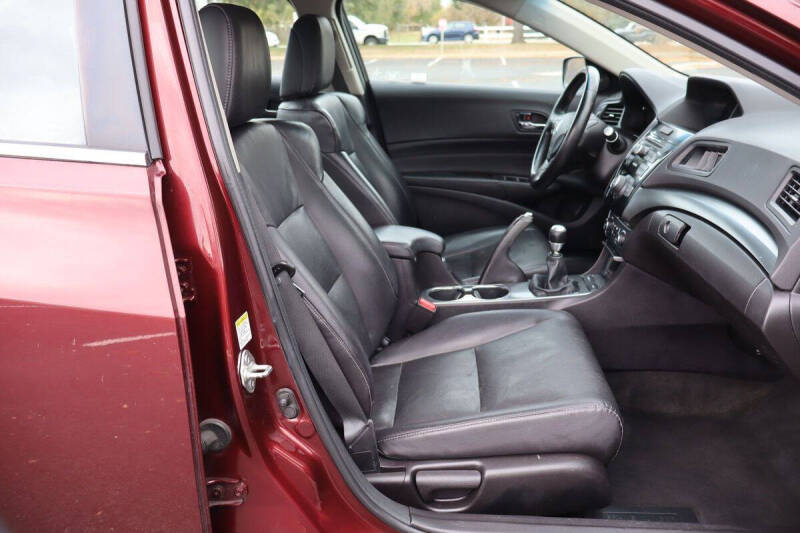 2013 Acura ILX 2.4L w/Premium