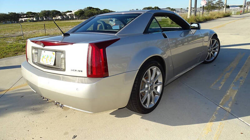 2006 Cadillac XLR-V