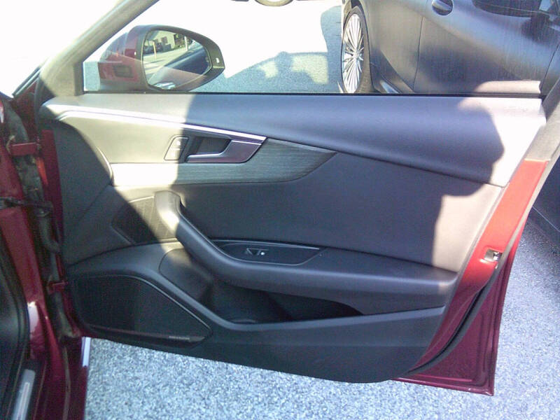 2018 Audi A4 2.0T quattro Premium Plus