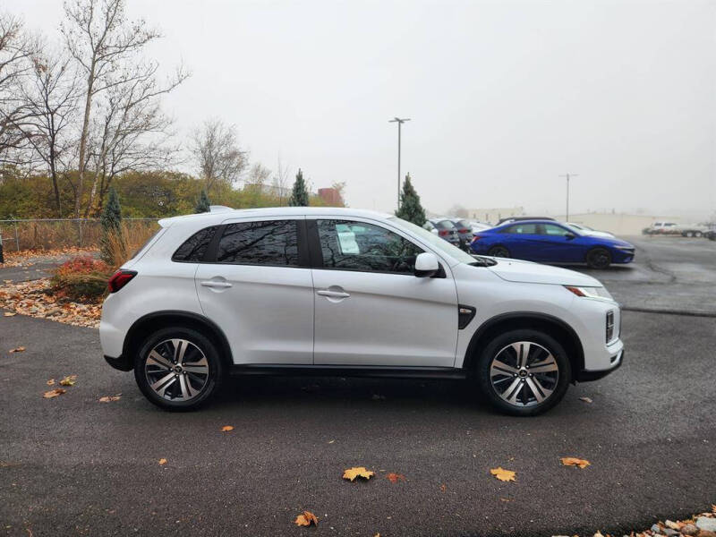 2024 Mitsubishi Outlander Sport ES