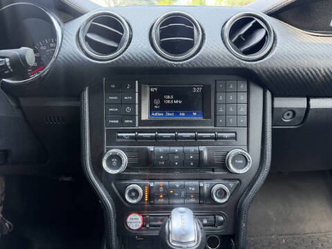 2016 Ford Mustang V6