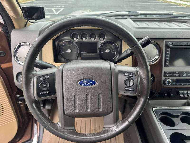 2012 Ford F-250 Super Duty Lariat