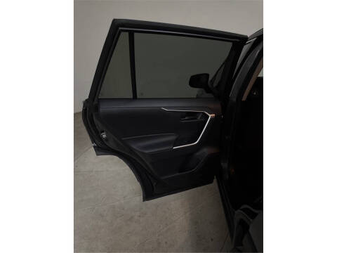 2020 Toyota RAV4 Hybrid LE