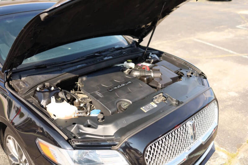 2019 Lincoln Continental Select