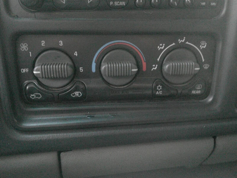 2001 Chevrolet Tahoe LS