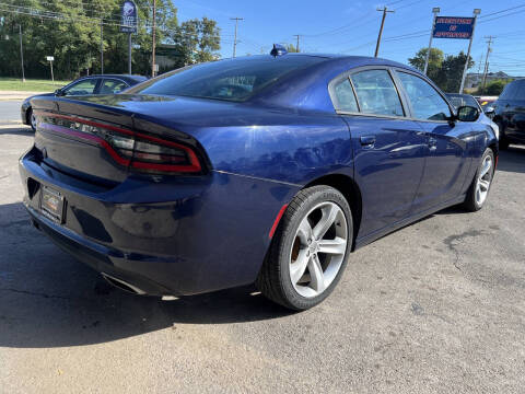 2017 Dodge Charger SXT