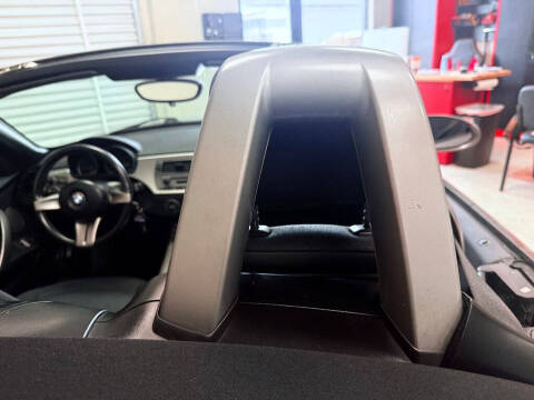 2003 BMW Z4 2.5i