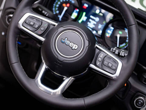 2025 Jeep Wrangler Sahara 4xe