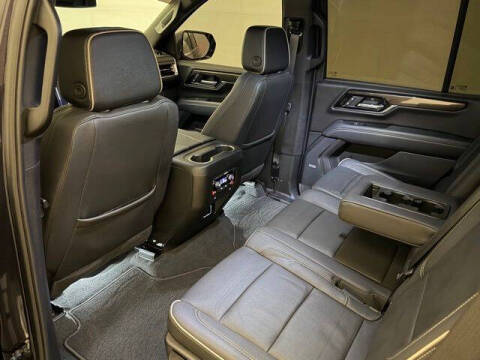 2025 GMC Yukon Elevation