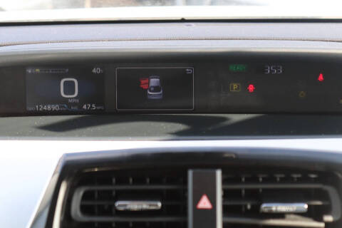 2022 Toyota Prius LE