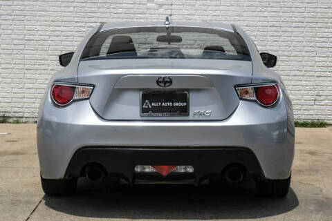 2015 Scion FR-S