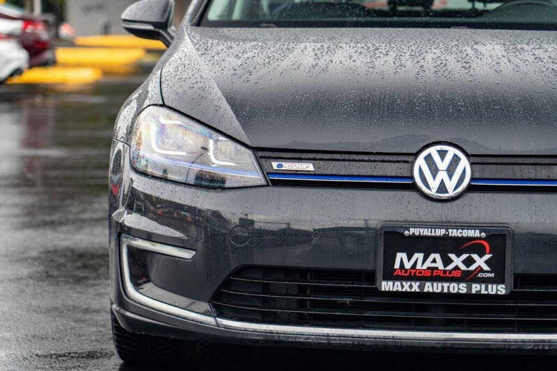 2016 Volkswagen e-Golf SEL Premium