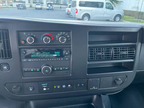 2023 Chevrolet Express LT 3500