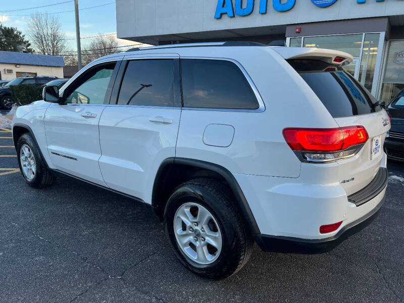 2017 Jeep Grand Cherokee Laredo
