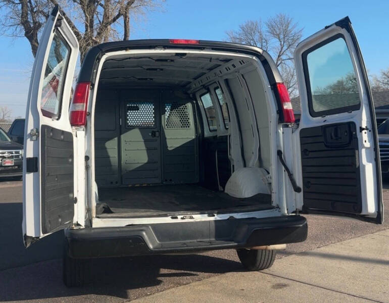 2017 Chevrolet Express 2500