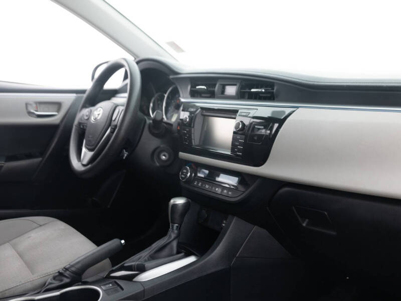 2015 Toyota Corolla LE Plus