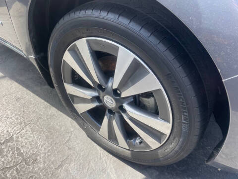 2015 Nissan LEAF S