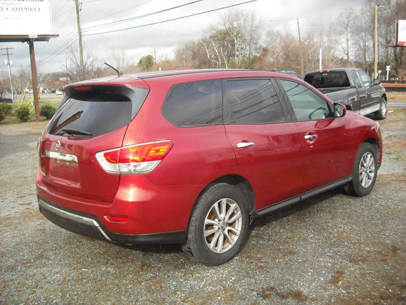 2014 Nissan Pathfinder S photo 6