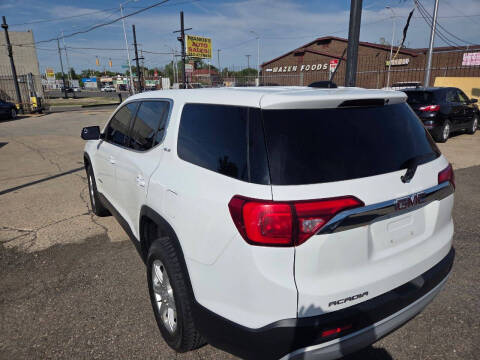 2017 GMC Acadia SLE-1