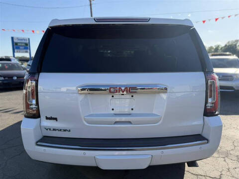 2017 GMC Yukon Denali
