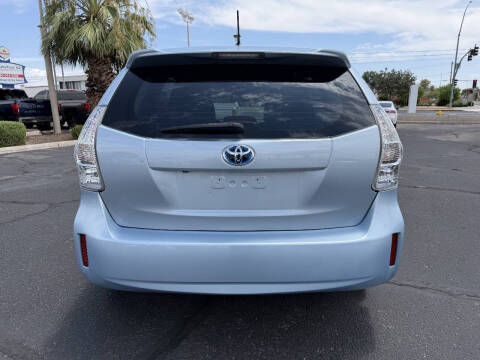2013 Toyota Prius v Two
