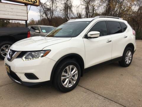2016 Nissan Rogue for sale at Town and Country Auto Sales in Jefferson City MO