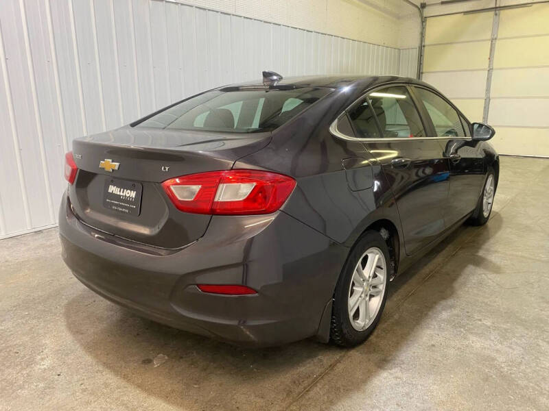 2016 Chevrolet Cruze LT Auto