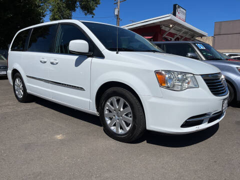 2016 Chrysler Town and Country for sale at Universal Auto Sales in Salem OR