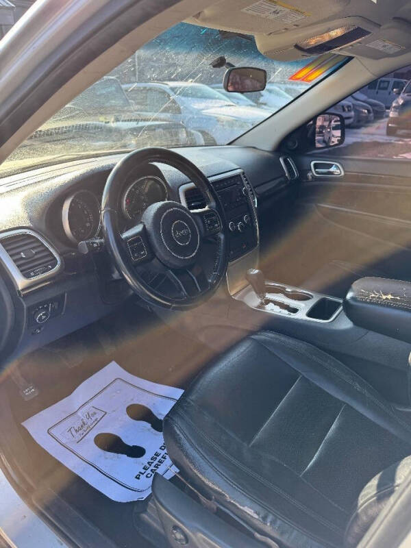 2011 Jeep Grand Cherokee Laredo