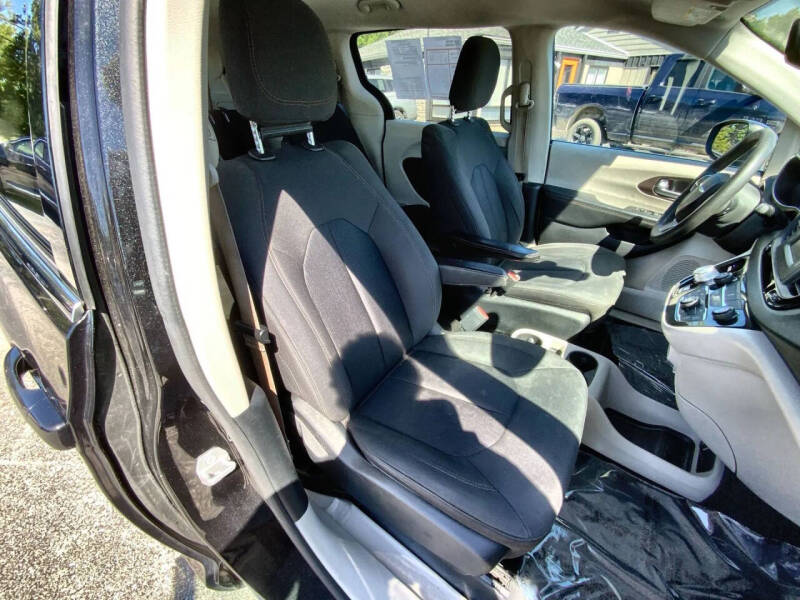 2017 Chrysler Pacifica LX