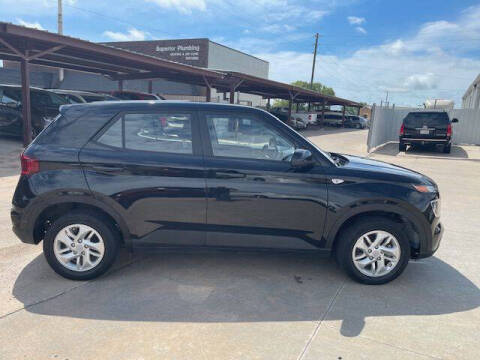 2022 Hyundai Venue SE