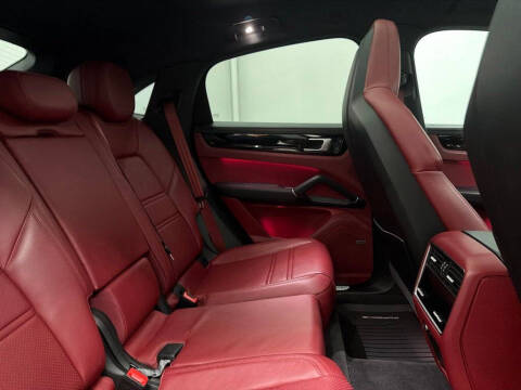 2022 Porsche Cayenne