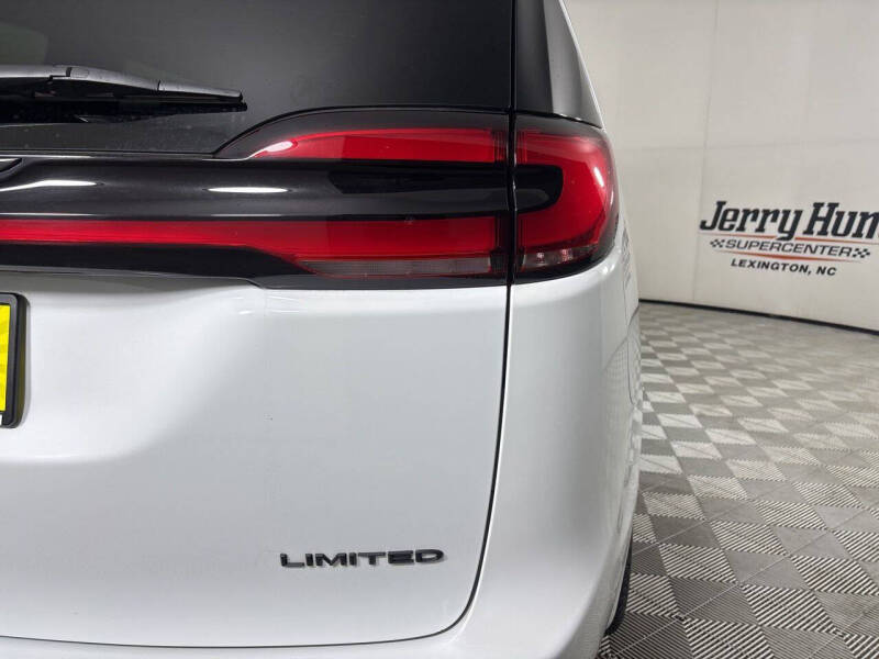 2025 Chrysler Pacifica Limited