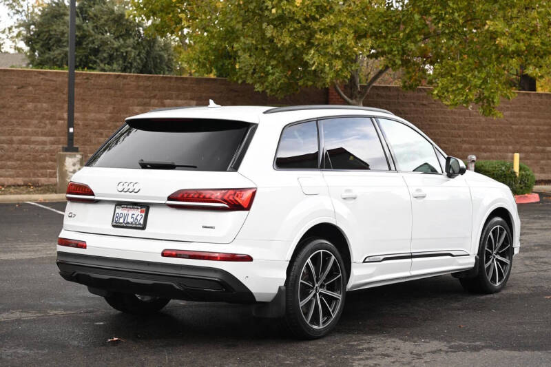 2020 Audi Q7 quattro Premium Plus 55 TFSI