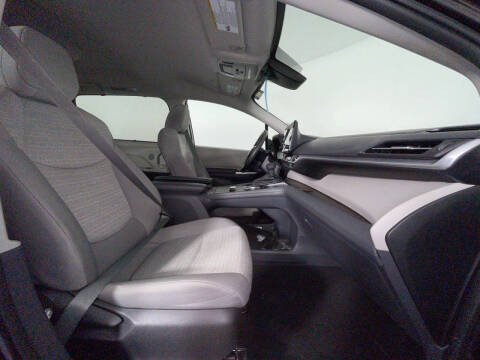 2023 Toyota Sienna LE 8-Passenger