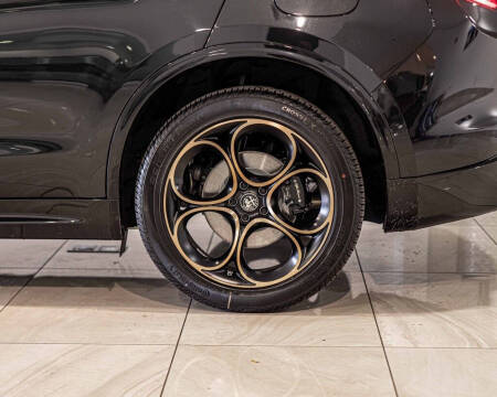 2025 Alfa Romeo Stelvio