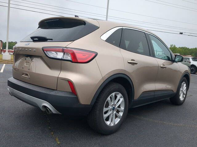 2021 Ford Escape SE