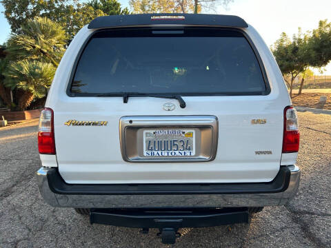 2002 Toyota 4Runner SR5