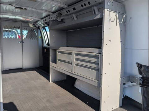 2025 Chevrolet Express 2500