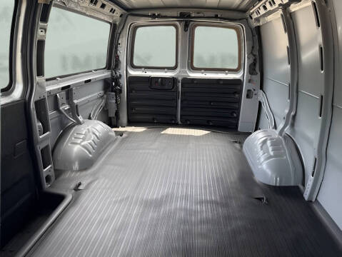2026 Chevrolet Express 2500