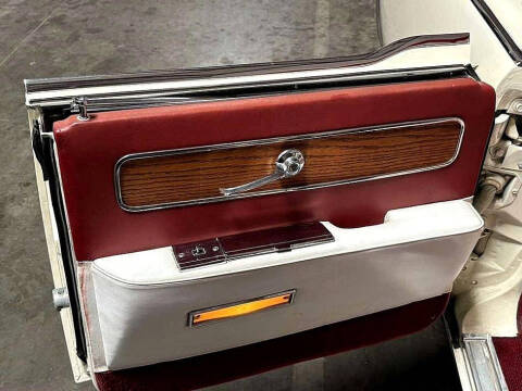 1961 Lincoln Continental