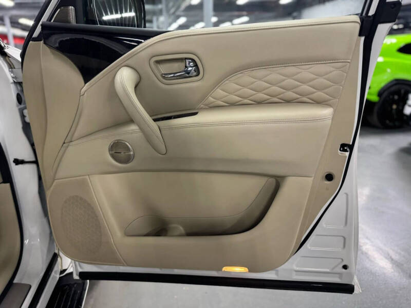 2023 Infiniti QX80 Sensory