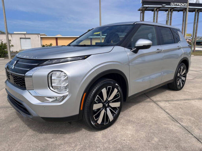 2025 Mitsubishi Outlander SE