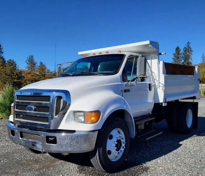 2005 Ford F650 DUMP TRUCK NON CDL for sale at CPMTRUCKSALES.COM in Central Point OR