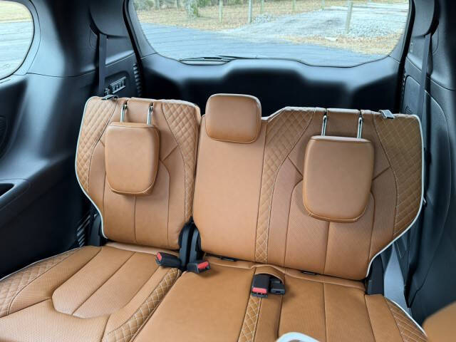 2026 Chrysler Pacifica Pinnacle