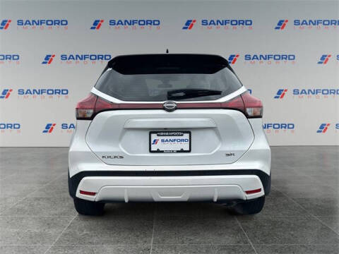 2024 Nissan Kicks SR