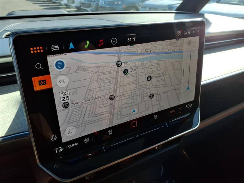 2025 Volkswagen ID. Buzz Pro S Plus 4Motion